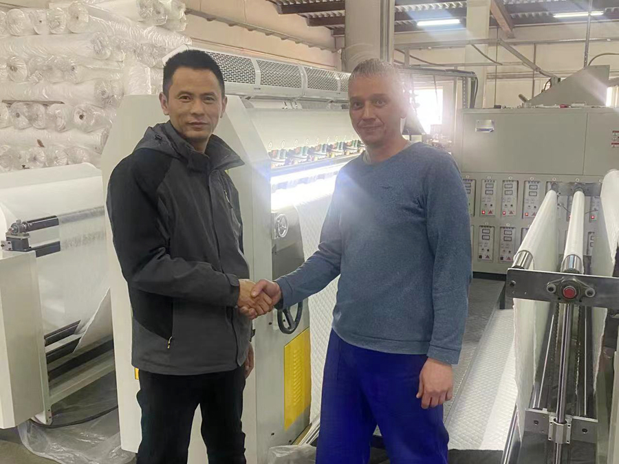 土耳其客戶購(gòu)買(mǎi)超聲波縫綻機(jī)